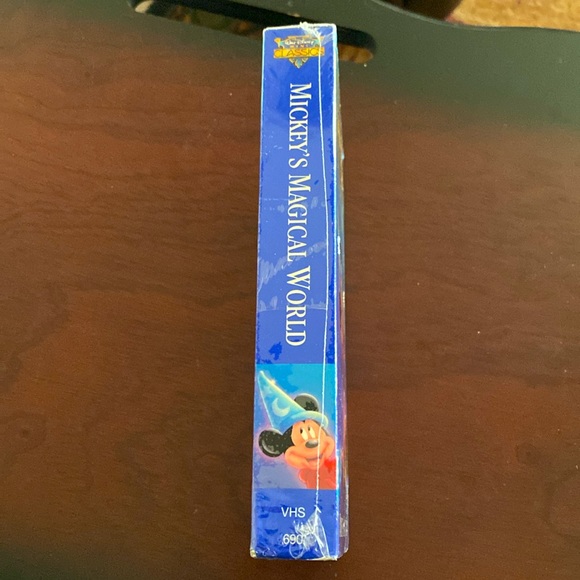 NWT - WALT DISNEY MINI CLASSICS Vhs Video Commemorative MICKEY'S MAGICAL WORLD. - Picture 3 of 3